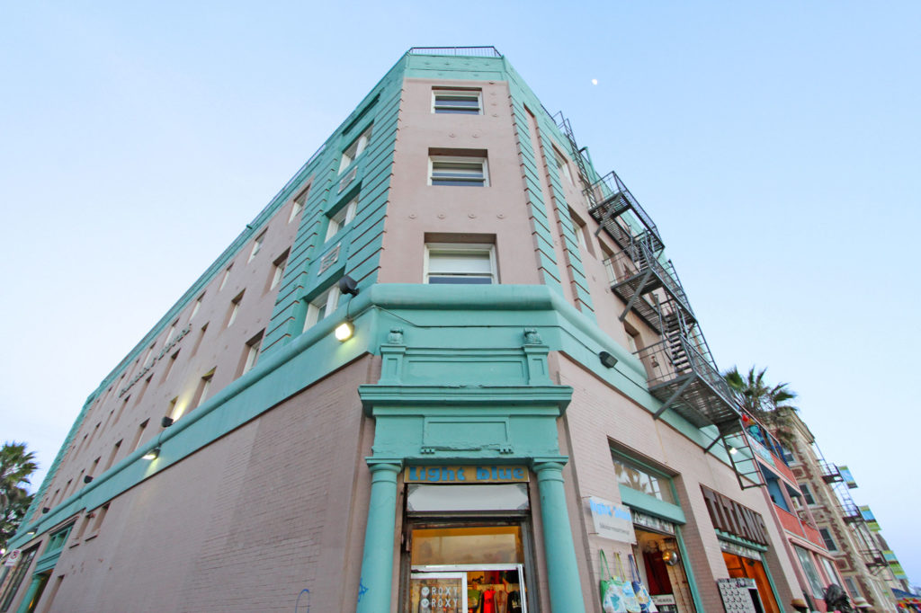 Venice Beach Boardwalk Hotel Housing Homeless - Yo! Venice!
