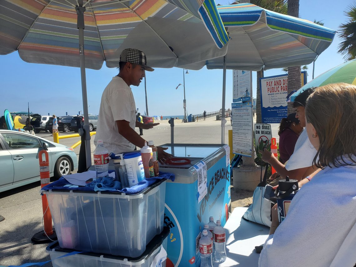 Venice Shorts New Italian Ice Vendor Sets up Shop in Washington Square
