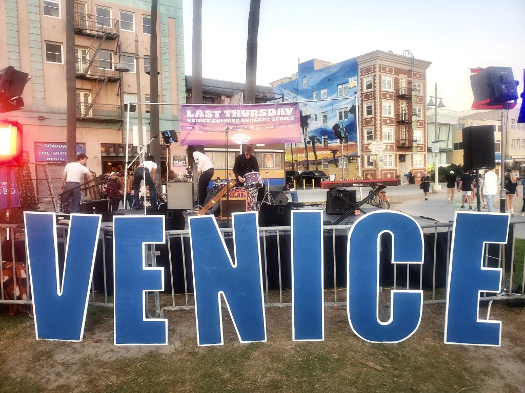 Venice Shorts: Last Thursday Finale Ends Summer Series of Free Concerts ...